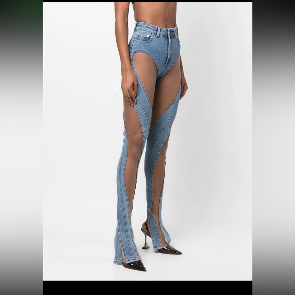 Trendy jeans